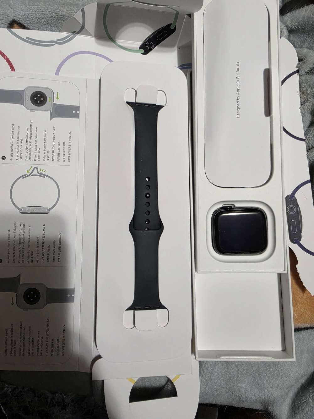 Apple Watch SE 3 44mm Midnight Aluminum (Box Included)